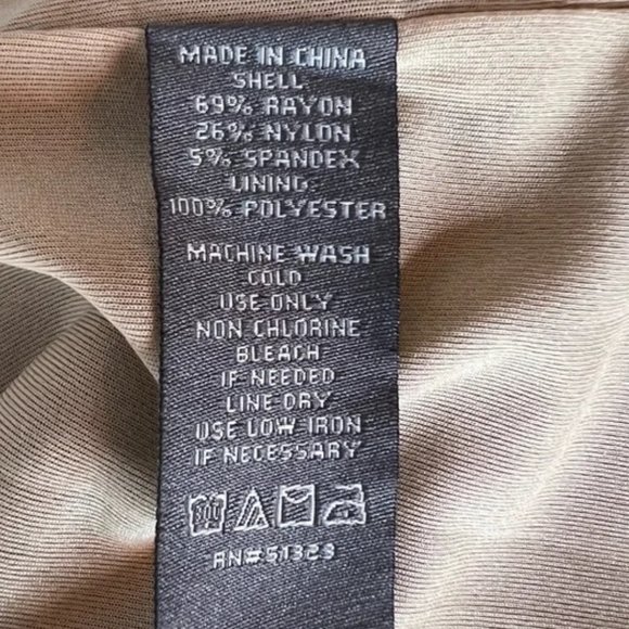 Vince Camuto Color-Block Shift Dress - Picture 7 of 10